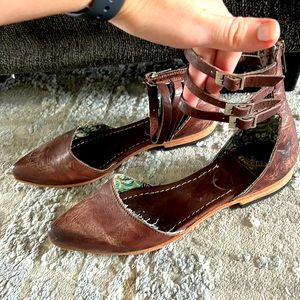 FreeBirds Brown Leather Flats size 8